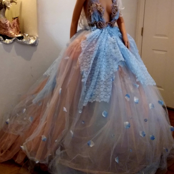 "ASTRID" Blue & Blush Lace & Tulle Wedding Ballgown Set - Picture 2 of 14